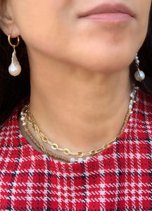 Claudia pearl hoop earring