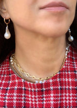 Load image into Gallery viewer, Claudia pearl hoop earring
